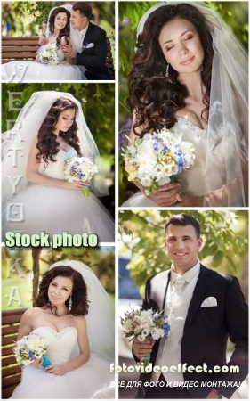       / Beautiful bride and groom with flowers - Raster clipart